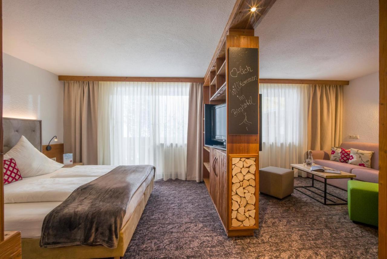 Berghotel Hochfuegen Buitenkant foto