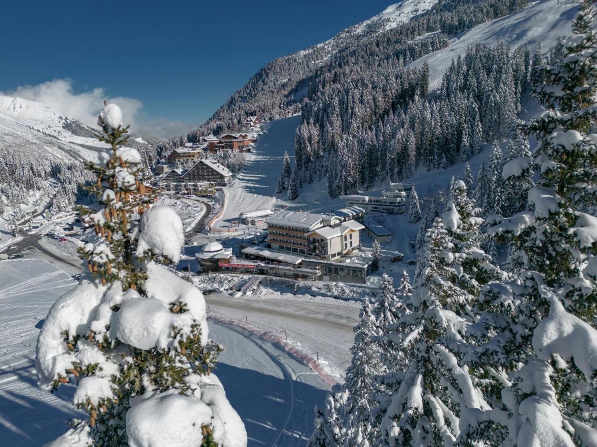 Berghotel Hochfuegen Buitenkant foto